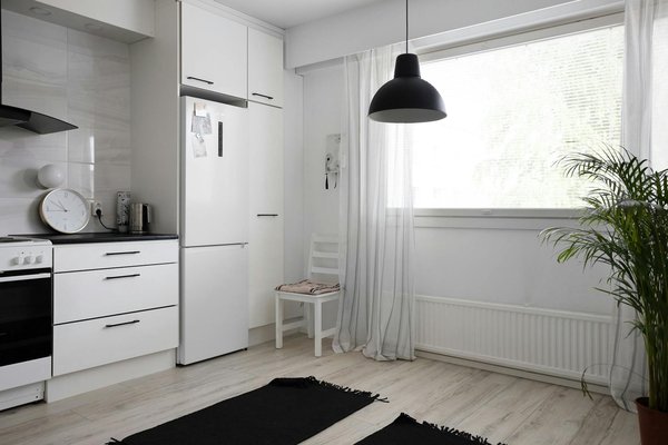 Vivre le minimalisme : Transformer votre petite maison en oasis simplifiée